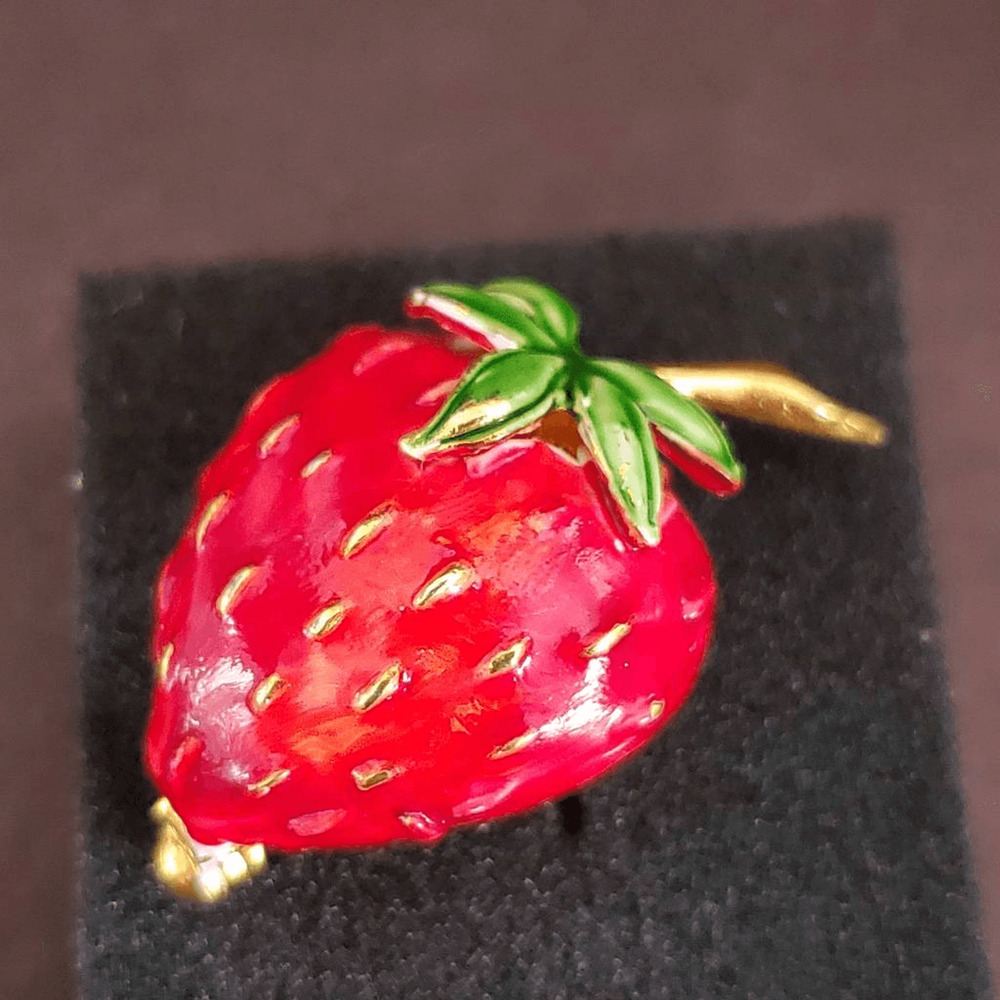 Vintage Hattie Carnegie Vintage Strawberry Brooch Red Enamel‎ Gold Plate 1960's
